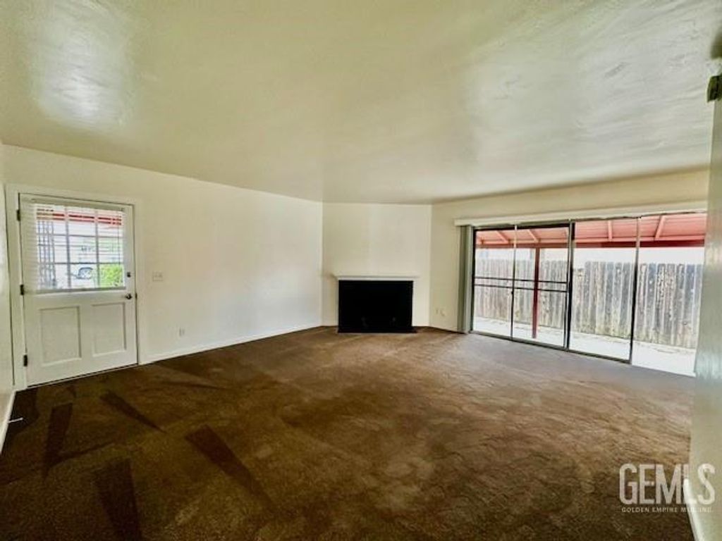 Photo of 2309 Bradley Avenue, Bakersfield, CA 93304 (MLS # 202513311)