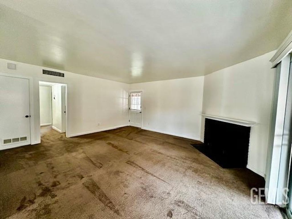 Photo of 2309 Bradley Avenue, Bakersfield, CA 93304 (MLS # 202513311)