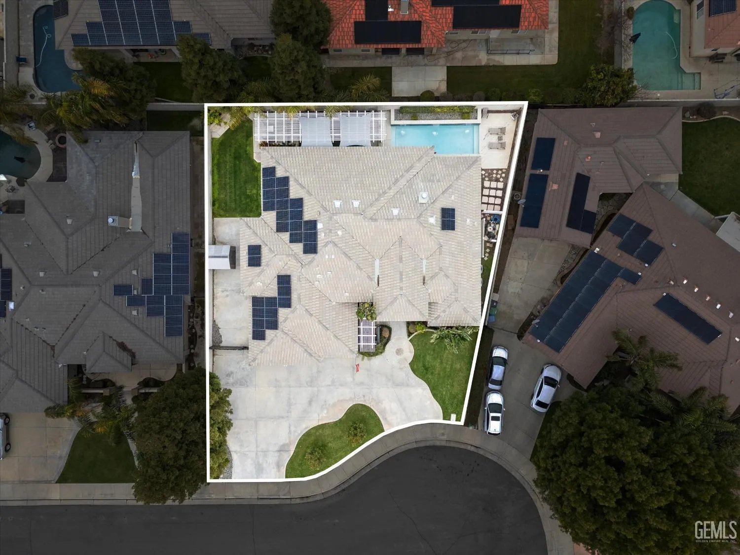 Bakersfield, California 93314, United States, 4 Bedrooms Bedrooms, ,3 BathroomsBathrooms,Residential,Active,4587