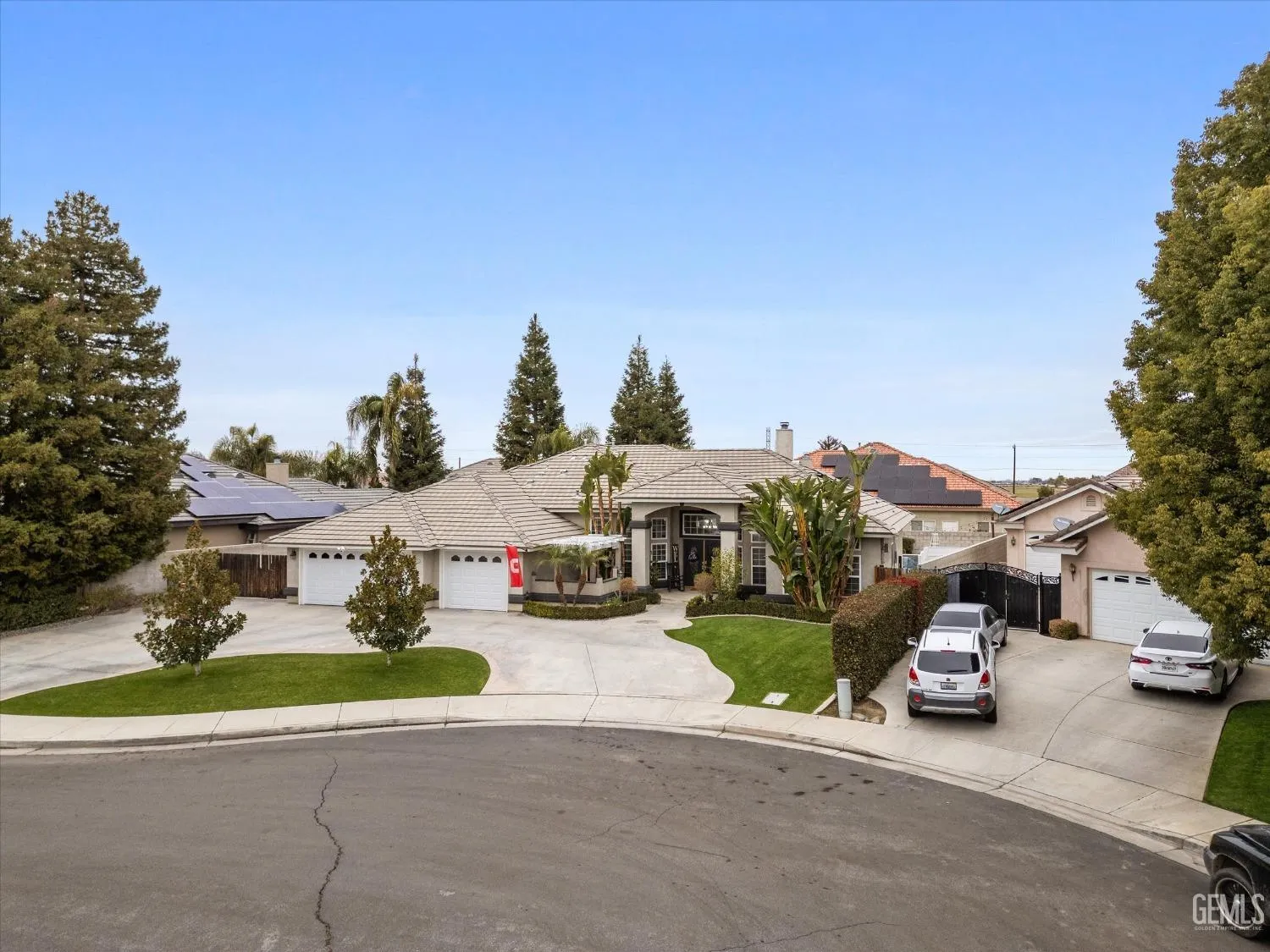 Bakersfield, California 93314, United States, 4 Bedrooms Bedrooms, ,3 BathroomsBathrooms,Residential,Active,4587