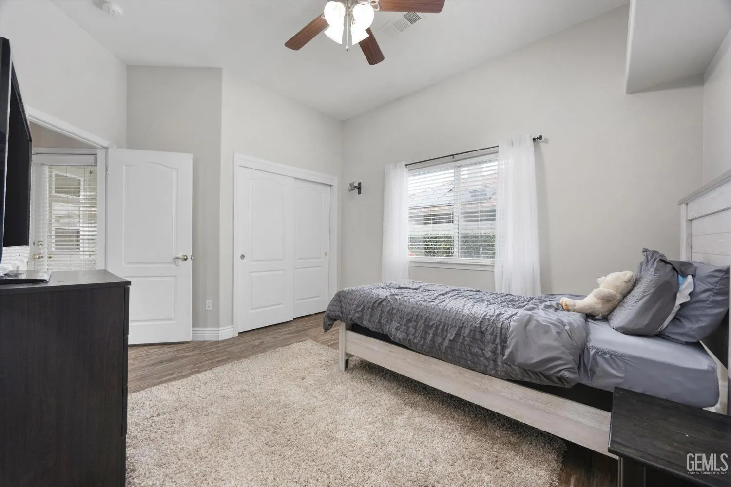 Bakersfield, California 93314, United States, 4 Bedrooms Bedrooms, ,3 BathroomsBathrooms,Residential,Active,4587