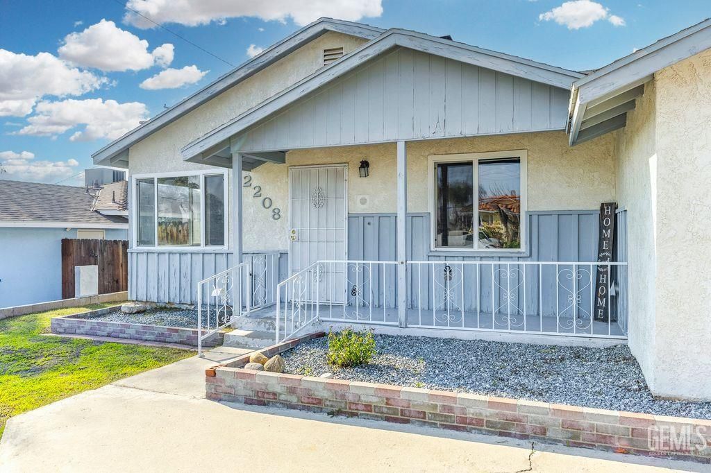 Photo of 2208 Valencia Drive, Bakersfield, CA 93306 (MLS # 202600458)
