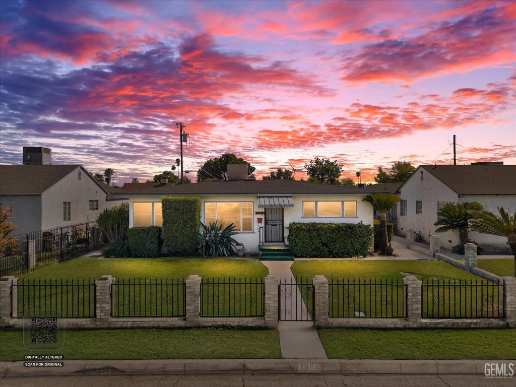 Photo of 1301 Terrace Way, Bakersfield, CA 93304 (MLS # 202610364)