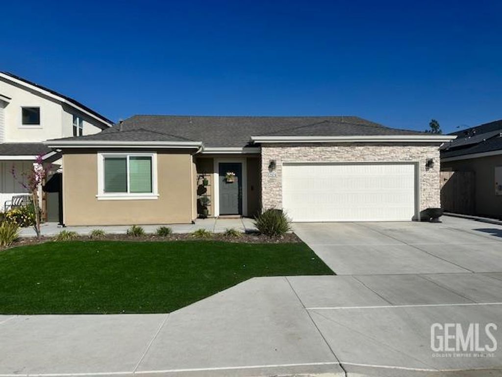Photo of 2326 Aviary Street, Delano, CA 93215 (MLS # 202602654)
