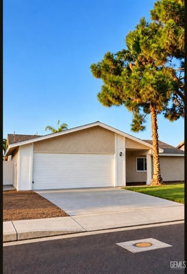 1716 SAINT CLAIR CT, BAKERSFIELD, CA 93304 - Image a8ced092d89b2f98630772ebe00aa9cd/1361591847