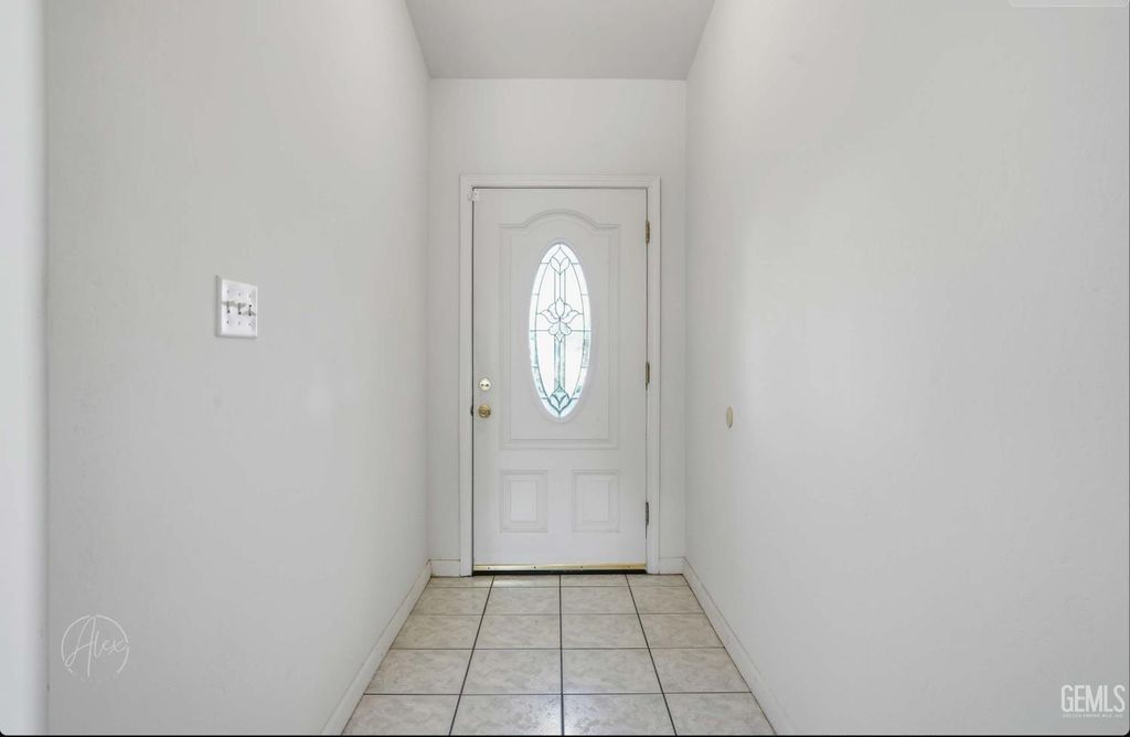 Photo of 283 Bighorn Meadow Drive, Bakersfield, CA 93308 (MLS # 202600423)