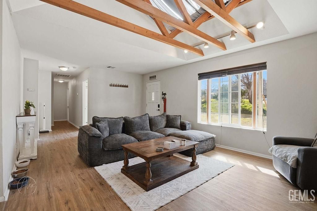 Photo of 22008 Tiny Court, Tehachapi, CA 93561 (MLS # 202600529)