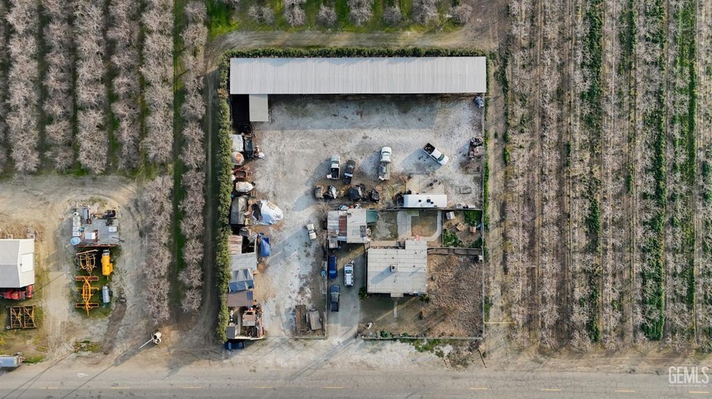 Photo of 29951 Orange Street, Shafter, CA 93263 (MLS # 202601161)