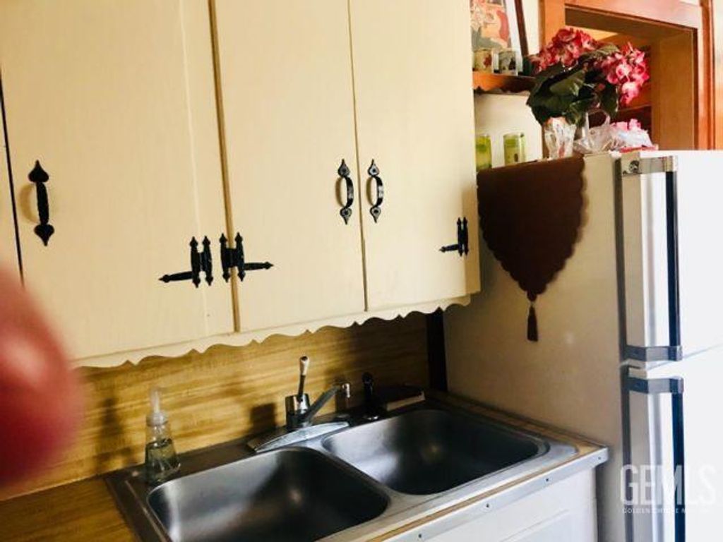 Photo of 246 Rabbit Foot Way, Cal Hot Springs, CA 93207 (MLS # 202510849)