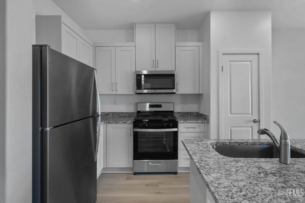 Photo of 5128 Beaverhead Avenue, Bakersfield, CA 93306 (MLS # 202604979)