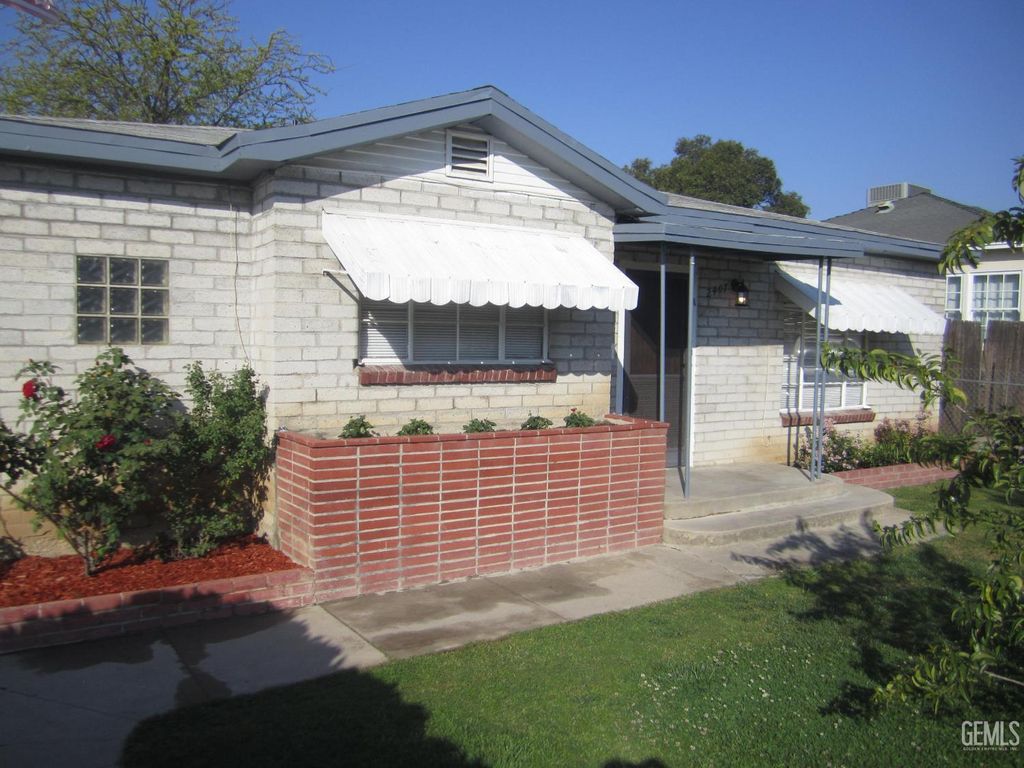 Photo of 2407 Olympic Drive, Bakersfield, CA 93308 (MLS # 202603094)