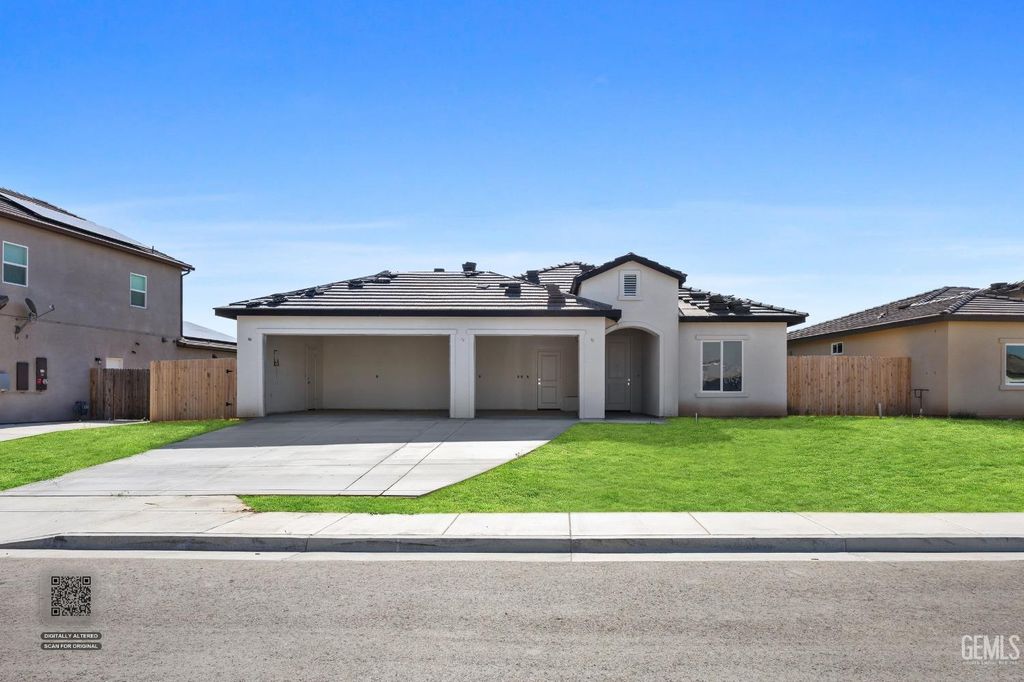 Photo of 6107 Curvy Hills Drive, Bakersfield, CA 93306 (MLS # 202604019)