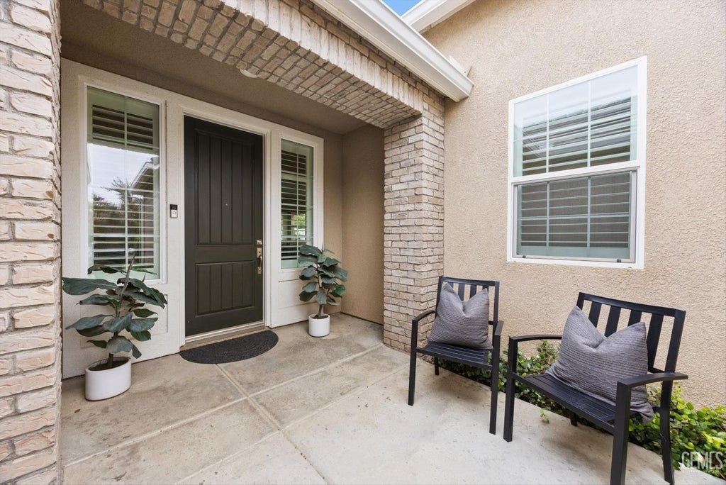 Photo of 13907 Barbon Beck Avenue, Bakersfield, CA 93311 (MLS # 202609387)