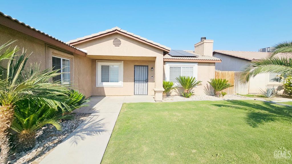 Photo of 5020 Trabuco Canyon Drive, Bakersfield, CA 93307 (MLS # 202600937)