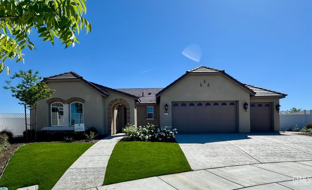 Photo of 14407 Addleston Lane, Bakersfield, CA 93311 (MLS # 202603774)