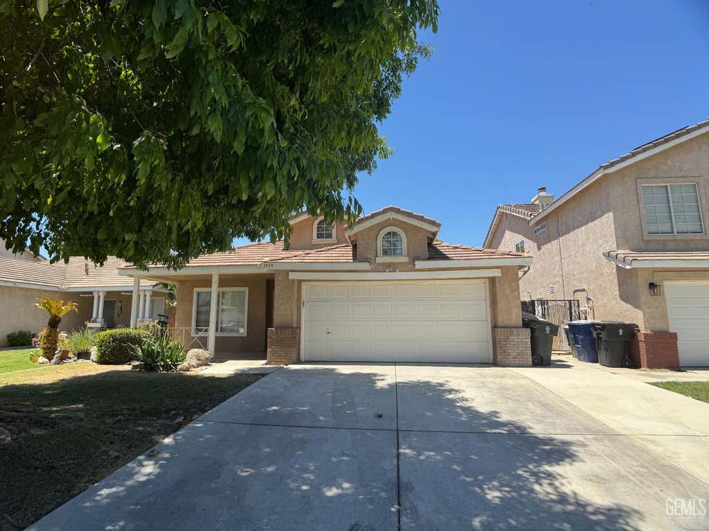 Photo of 3519 Amur Maple Drive, Bakersfield, CA 93311 (MLS # 202606838)