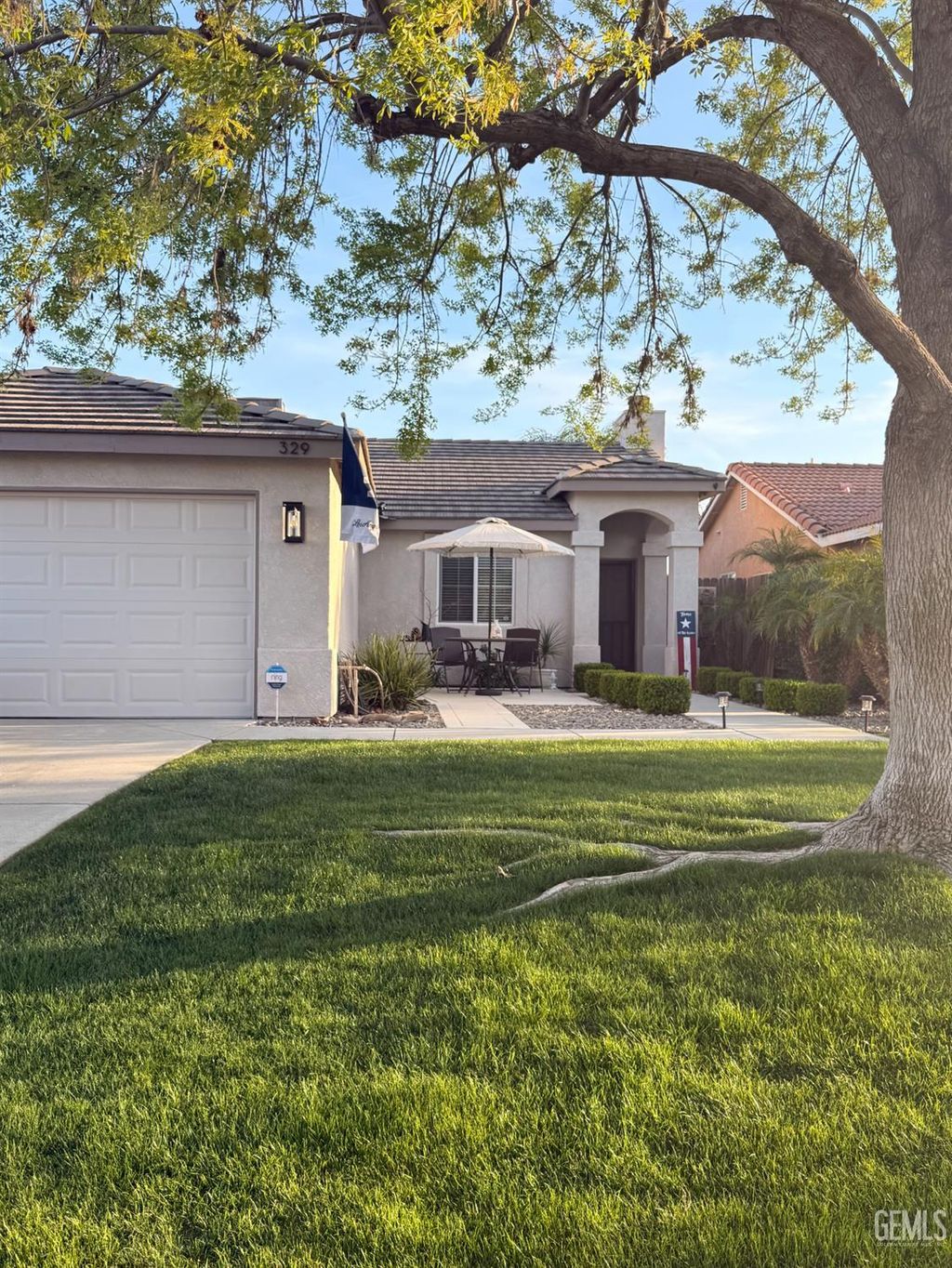 Photo of 329 W Pilot Avenue, Bakersfield, CA 93308 (MLS # 202602683)