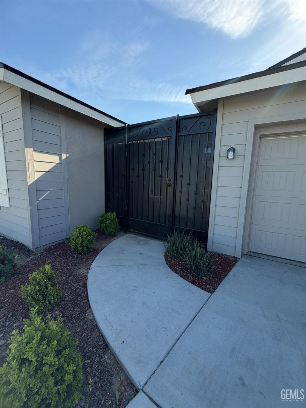 Photo of 6813 Crawley Court, Bakersfield, CA 93307 (MLS # 202604008)