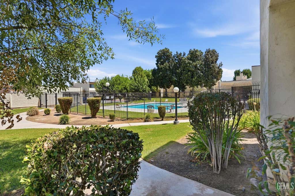 Photo of 4800 Taurus Court, Bakersfield, CA 93309 (MLS # 202608406)