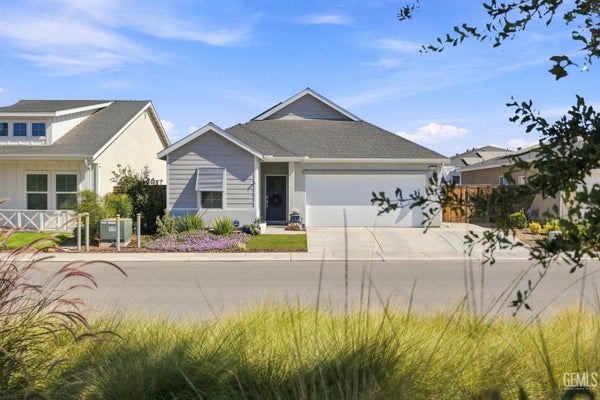 9614 COTTON CREEK DR, SHAFTER, CA 93263 - Image adc21a2efc2dbdaf845de695eeda5fb0/2103654328