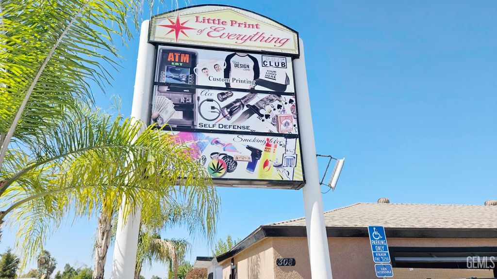 Photo of 306 Roberts Lane, Bakersfield, CA 93308 (MLS # 202600954)