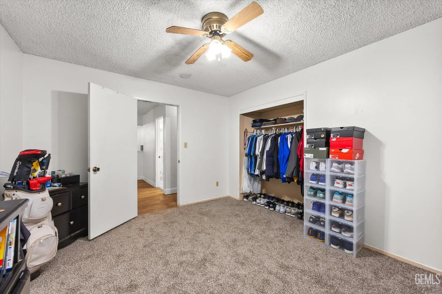 Bakersfield, California 93309, United States, 3 Bedrooms Bedrooms, ,2 BathroomsBathrooms,Residential,Active,208507