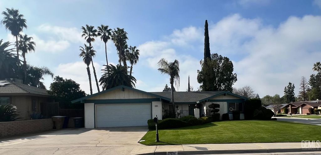 Photo of 3212 Sunview Drive, Bakersfield, CA 93306 (MLS # 202600793)