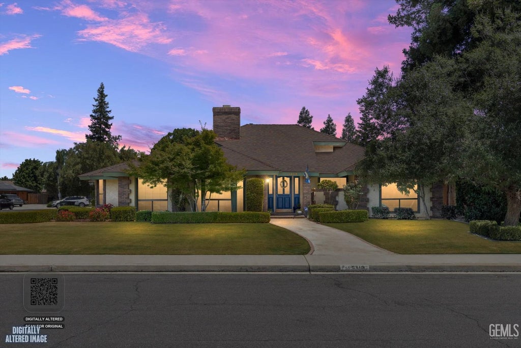 Photo of 5118 Cimarron Street, Bakersfield, CA 93308 (MLS # 202605836)