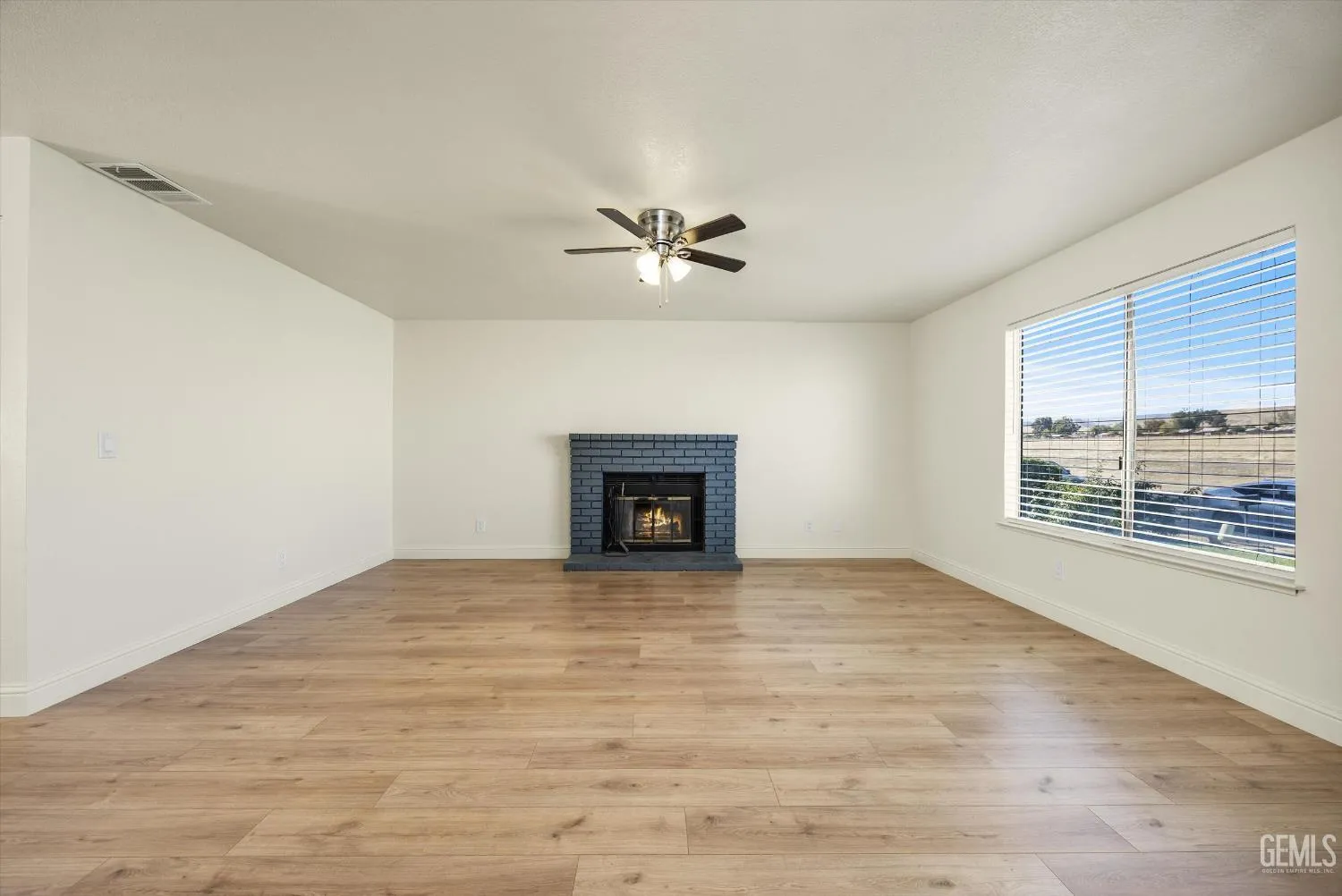 Coalinga, California 93210, United States, 3 Bedrooms Bedrooms, ,2 BathroomsBathrooms,Residential,Active,235797