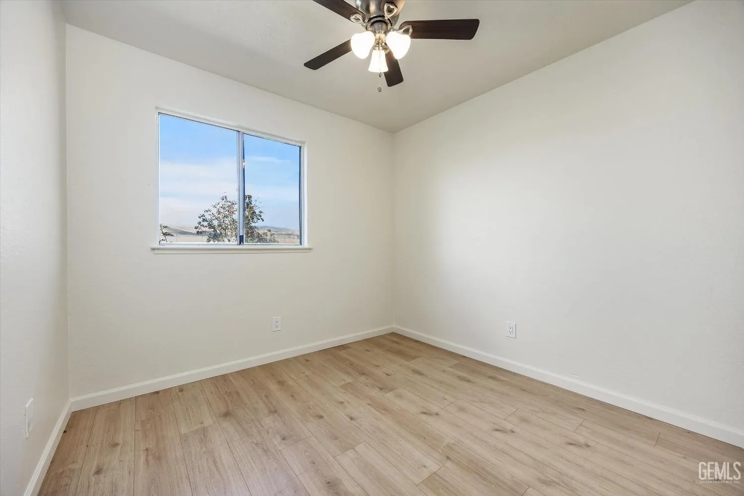 Coalinga, California 93210, United States, 3 Bedrooms Bedrooms, ,2 BathroomsBathrooms,Residential,Active,235797