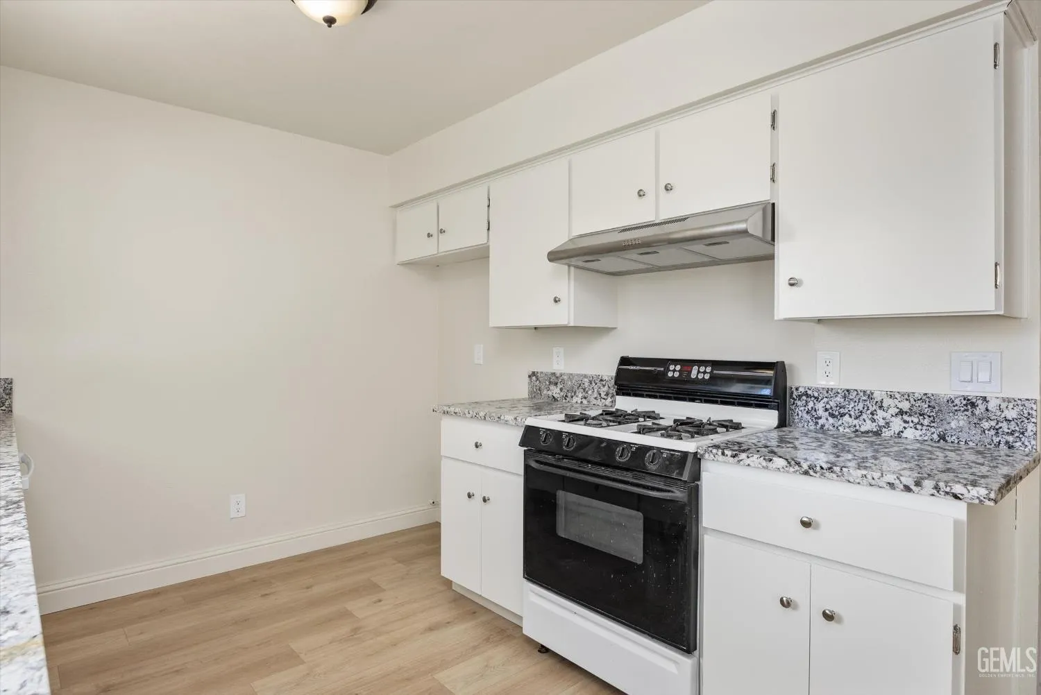 Coalinga, California 93210, United States, 3 Bedrooms Bedrooms, ,2 BathroomsBathrooms,Residential,Active,235797