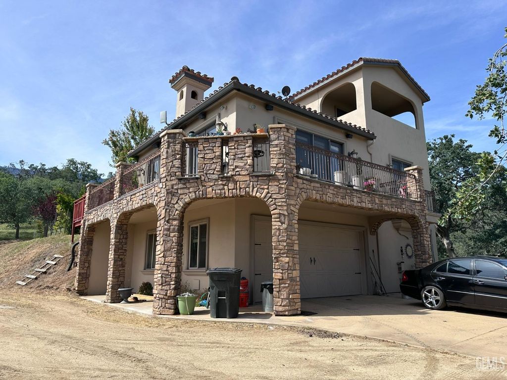 Photo of 27455 Pinto Court, Keene, CA 93531 (MLS # 202603918)