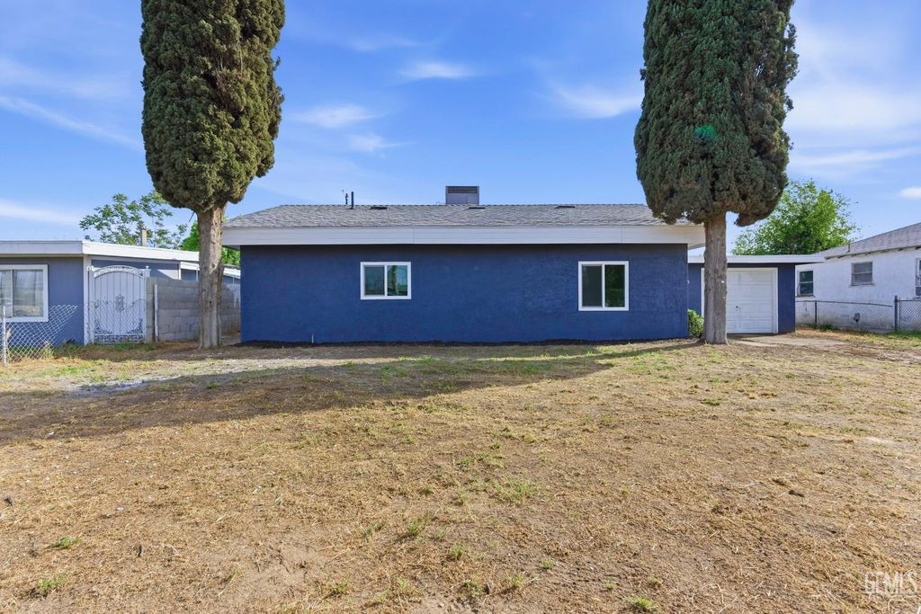 Photo of 315 Churchill Drive, Bakersfield, CA 93307 (MLS # 202603067)