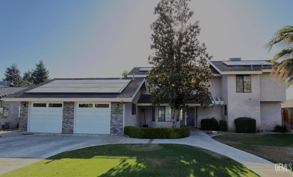 Photo of 3601 Dovewood Street, Bakersfield, CA 93309 (MLS # 202605434)