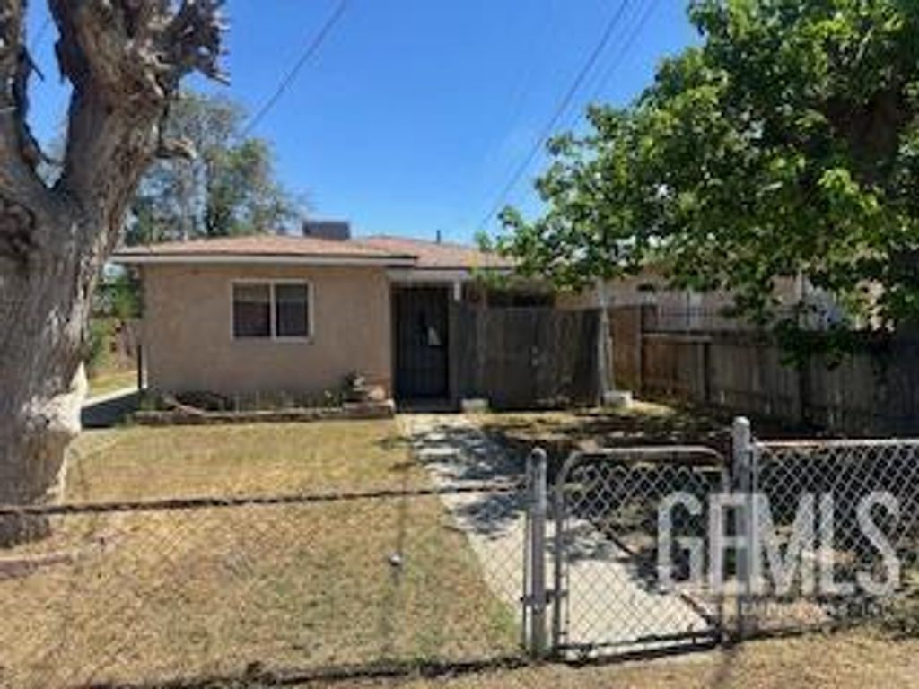 Photo of 2330 S J Street, Bakersfield, CA 93304 (MLS # 202603676)