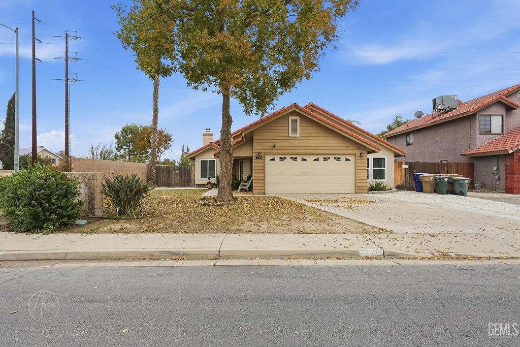 Photo of 4600 Tobin Road, Bakersfield, CA 93311 (MLS # 202513120)