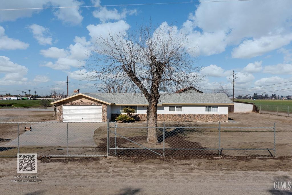 Photo of 17316 Brimhall Road, Bakersfield, CA 93314 (MLS # 202600881)
