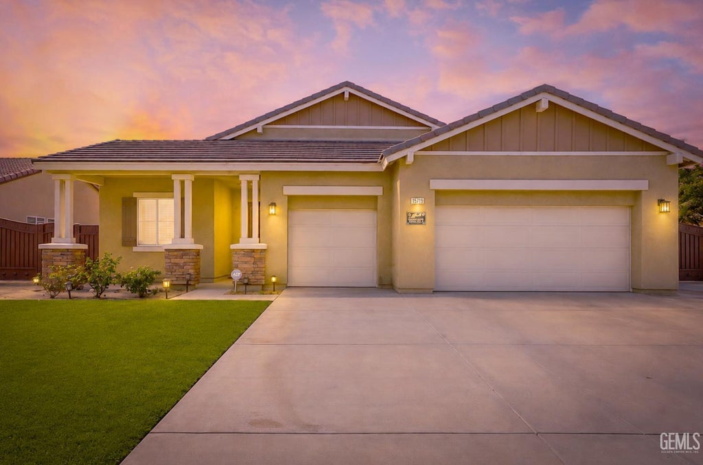 Photo of 15719 Tallus Ranch Drive, Bakersfield, CA 93314 (MLS # 202608837)