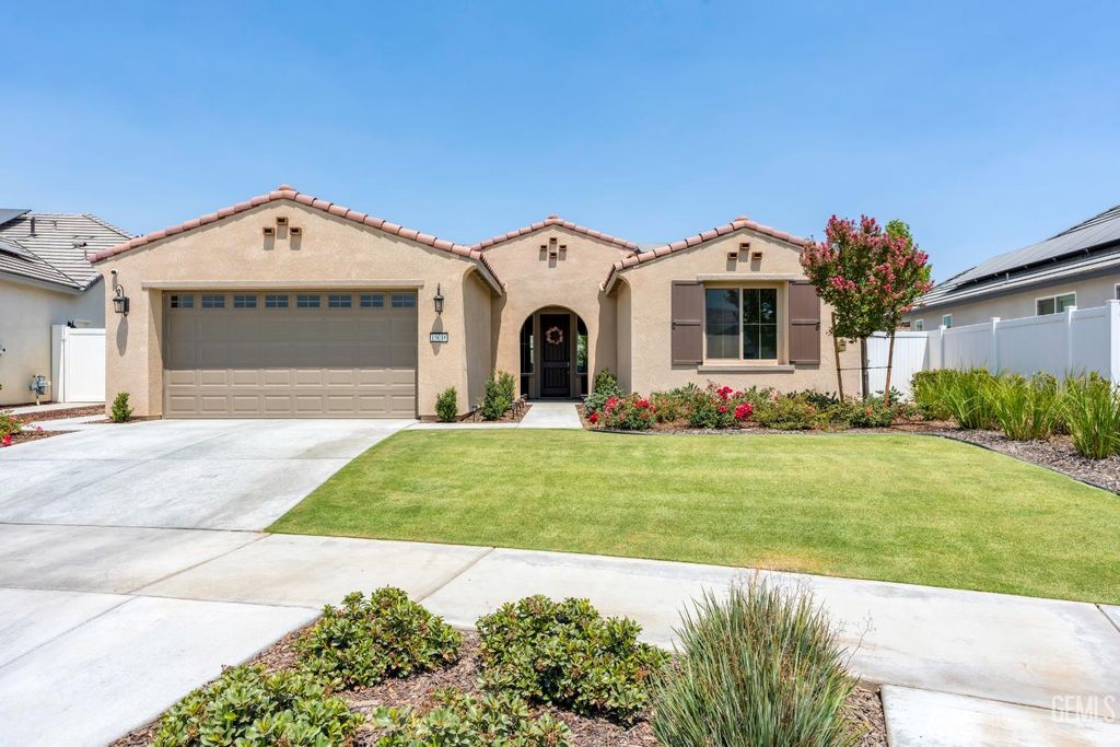 Photo of 15016 Ambridge Knolls Drive, Bakersfield, CA 93311 (MLS # 202600926)