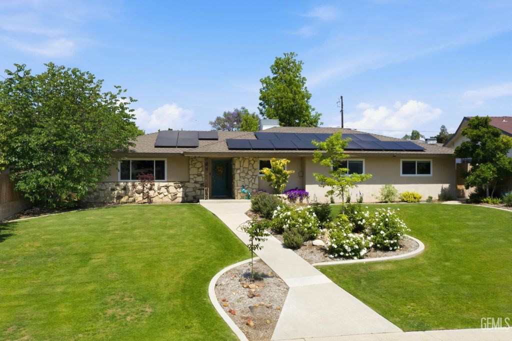 Photo of 3708 Harmony Drive, Bakersfield, CA 93306 (MLS # 202604011)