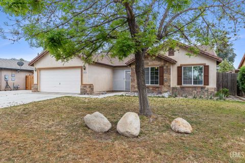 Photo of 12317 Lavina Avenue, Bakersfield, CA 93312 (MLS # 202511050)