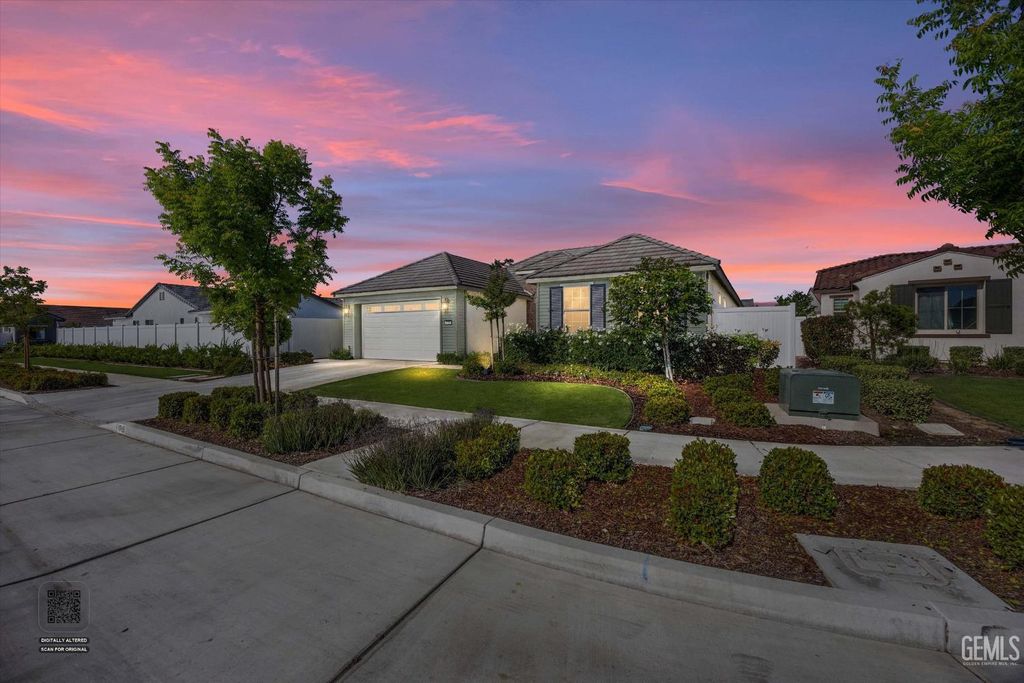 Photo of 1715 Bixshire Drive, Bakersfield, CA 93311 (MLS # 202603757)
