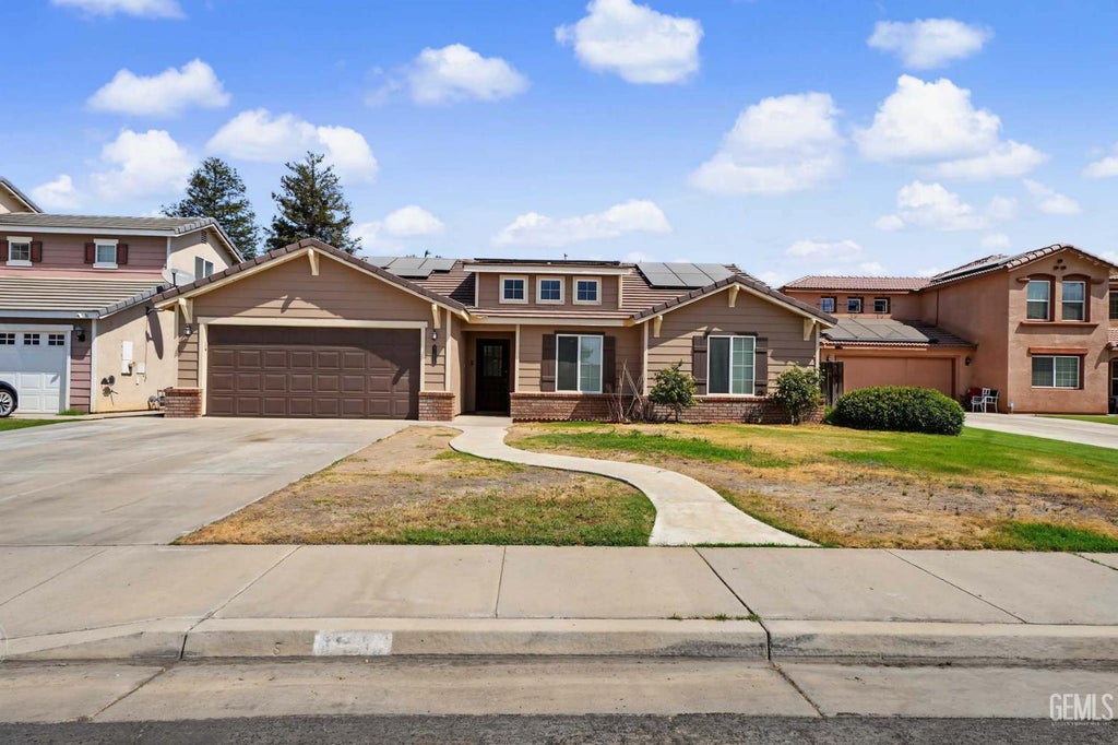 Photo of 11014 Sonoma Creek Court, Bakersfield, CA 93312 (MLS # 202608402)