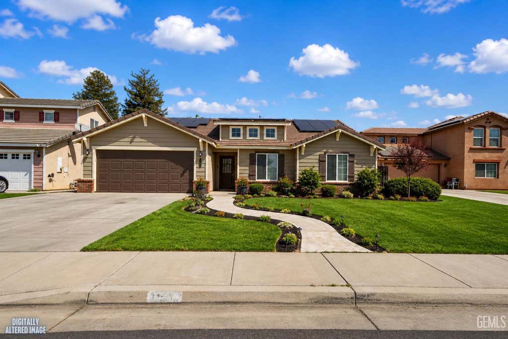 Photo of 11014 Sonoma Creek Court, Bakersfield, CA 93312 (MLS # 202608402)