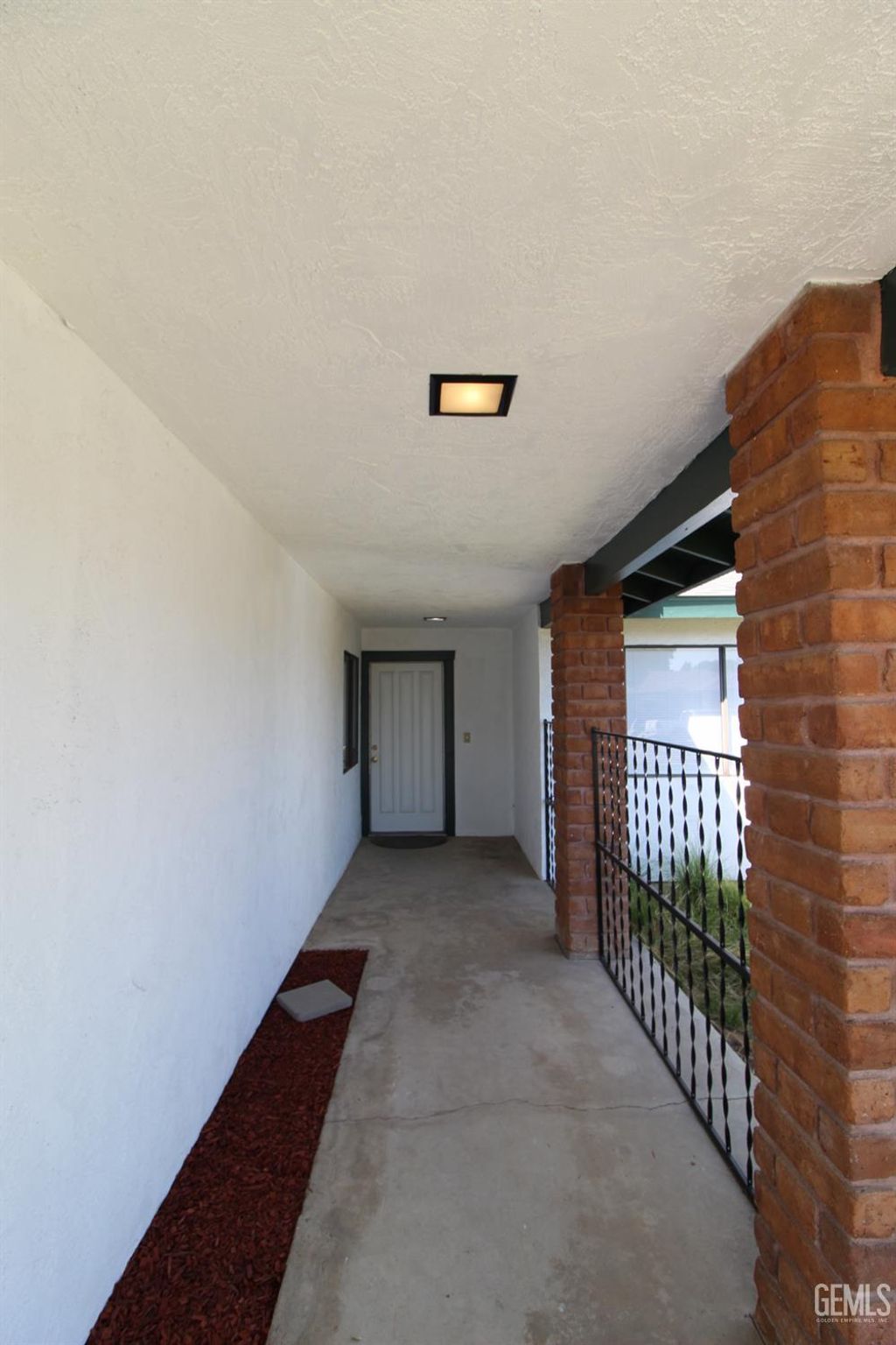 Photo of 532 Francis Street, Bakersfield, CA 93308 (MLS # 202510999)