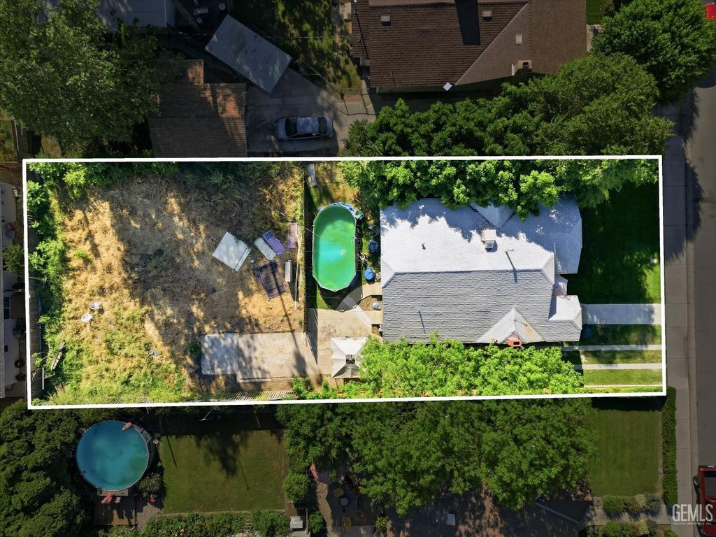 Photo of 2001 Bank Street, Bakersfield, CA 93304 (MLS # 202603718)