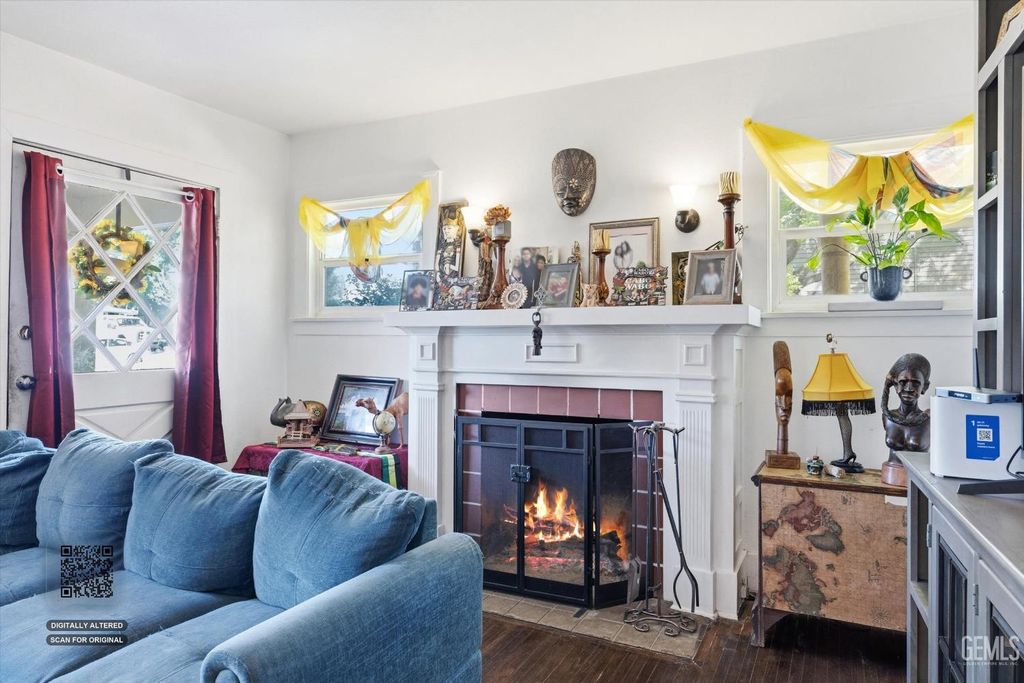 Photo of 2001 Bank Street, Bakersfield, CA 93304 (MLS # 202603718)