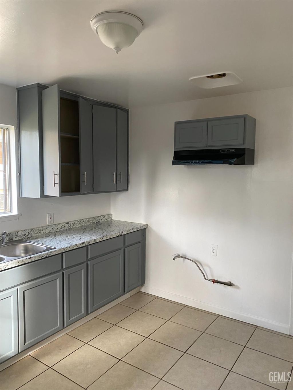 Photo of 2211 O Street, Bakersfield, CA 93301 (MLS # 202510929)