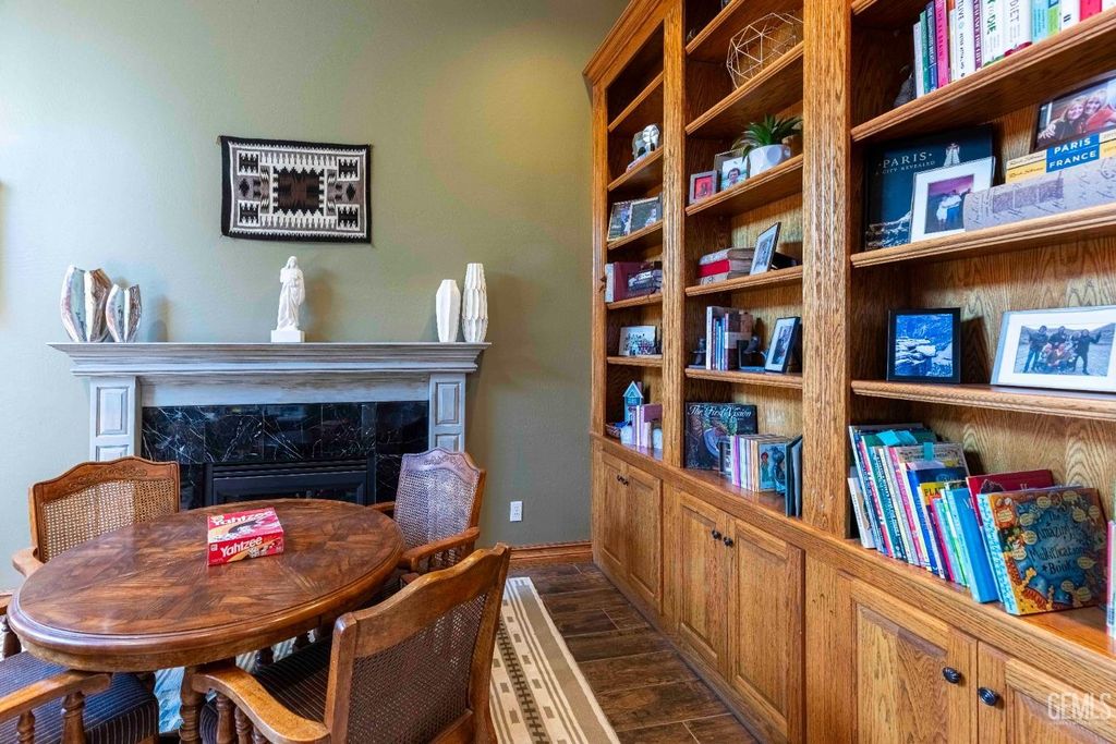 Photo of 30360 Hart Oaks Drive, Keene, CA 93531 (MLS # 202601052)