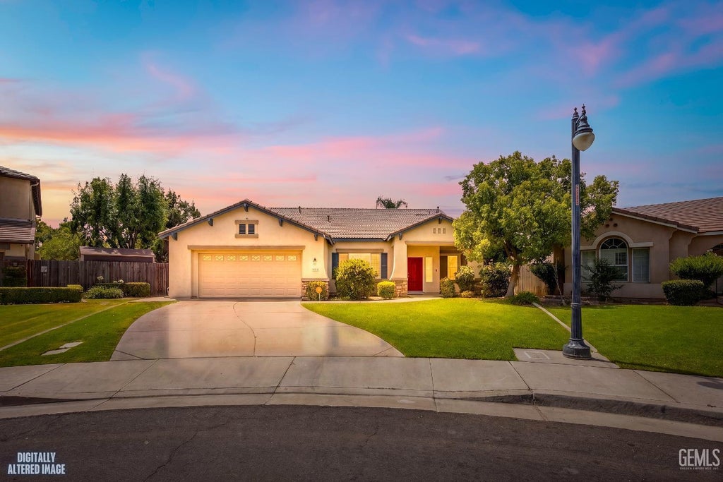 Photo of 7202 Boulder Falls Court, Bakersfield, CA 93312 (MLS # 202608080)